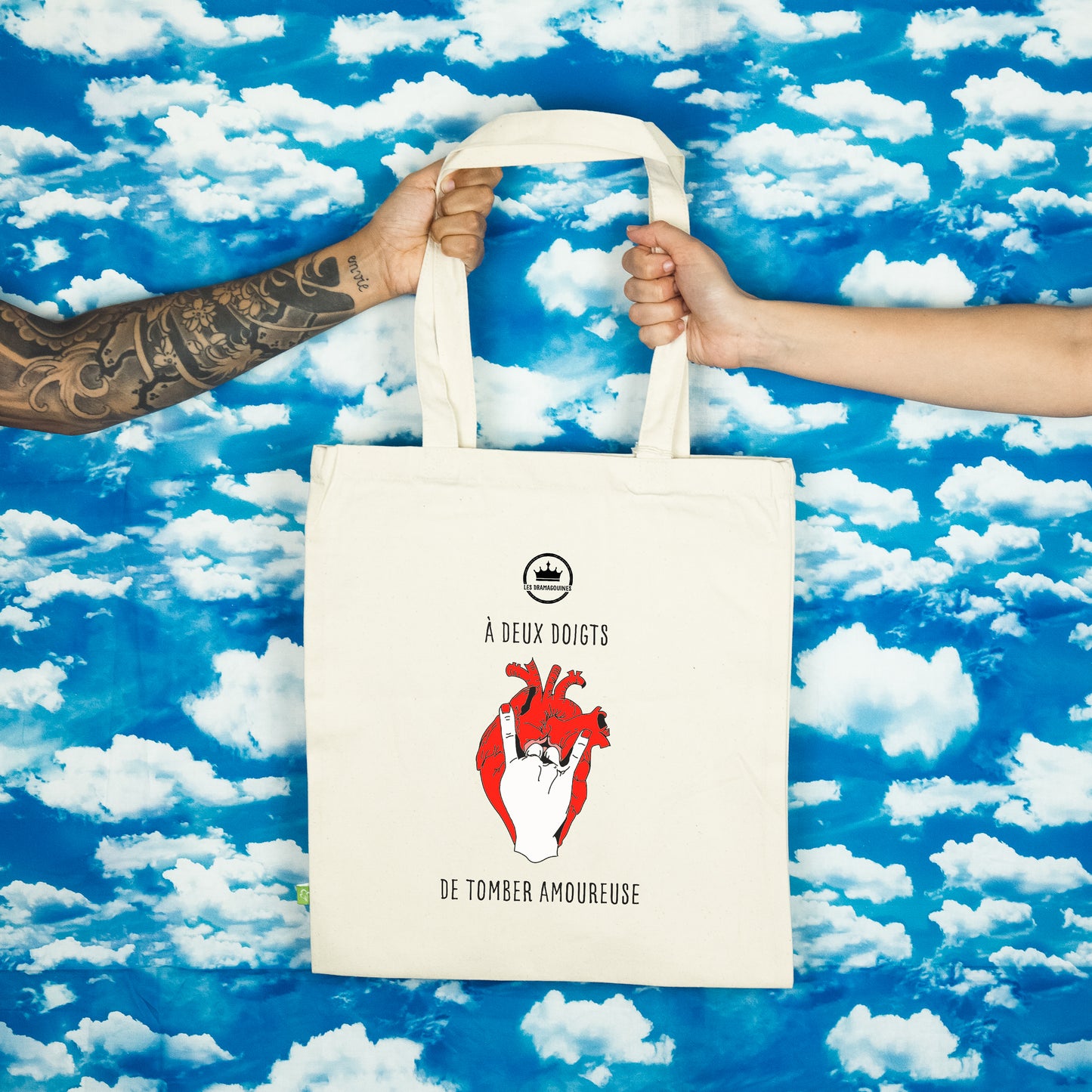 Tote bag "À deux doigts de tomber amoureuse" 100% BIO